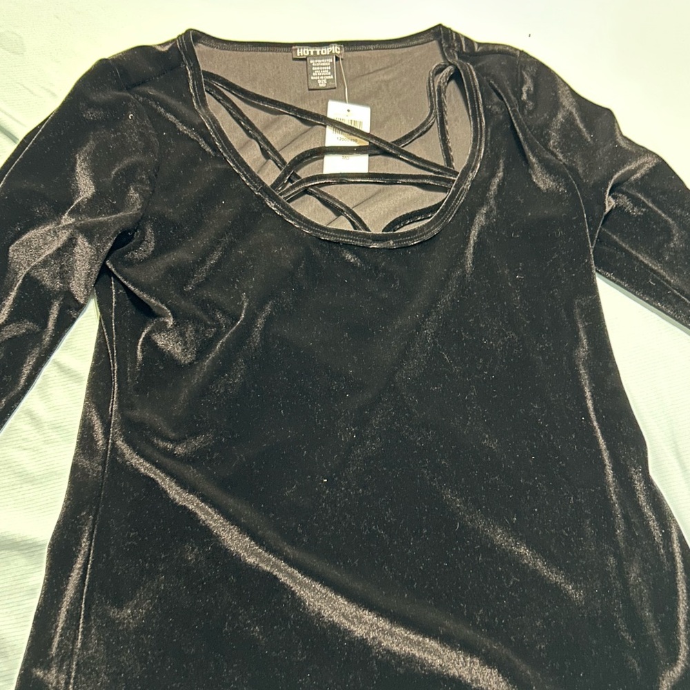 Hot Topic Black Velvet Long Sleeve Top